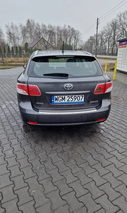 Toyota Avensis cena 34500 przebieg: 240000, rok produkcji 2011 z Skalbmierz małe 92